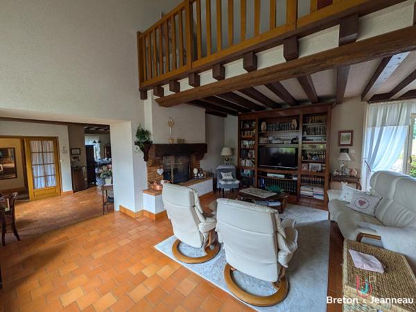 Propriété d'exception sur 1 ha 14 secteur Evron