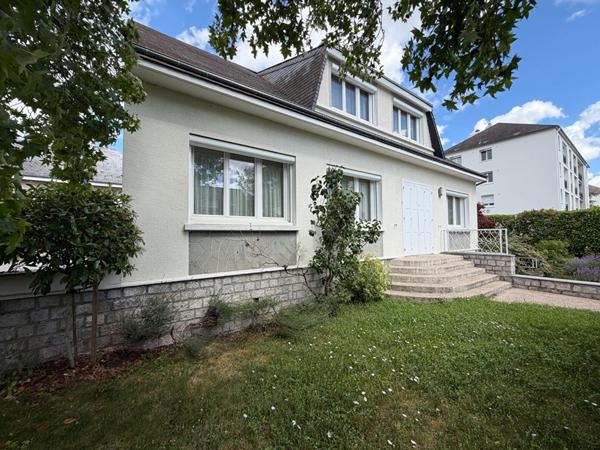 Maison familiale Olivet Bourg