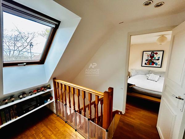 MAISON AU CALME ABSOLU 160 m2 €549 000 ** - Référence 1093