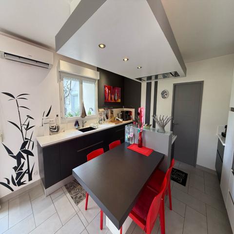 ROYAN PONTAILLAC - Maison 6 pièce(s) 170 m2 Royan