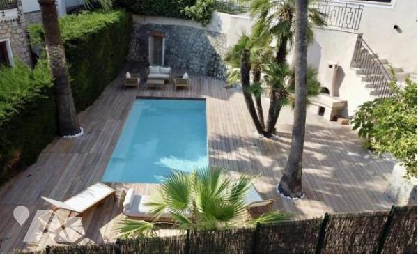 ROQUEBRUNE-CAP-MARTIN - PROPRIÉTÉ VUE MER.