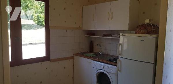 A VENDRE - A CHATRES SUR CHER (41)  Située dans un environnement verdoyant, cette  maison  d'ha...