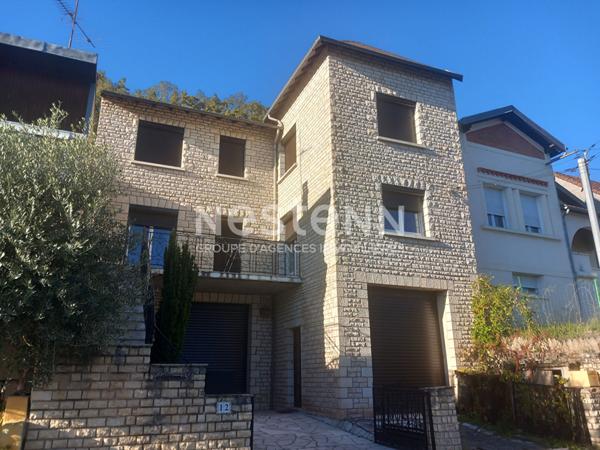 Immeuble de rapport Brive La Gaillarde 176 m2 - 2 appartements T4 de 90 m²- garage- jardin