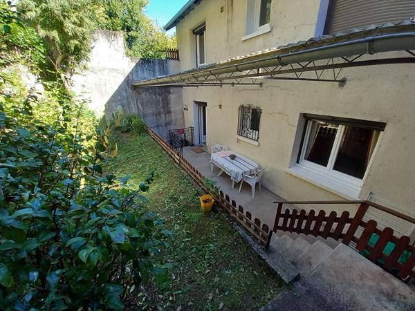 Immeuble de rapport Brive La Gaillarde 176 m2 - 2 appartements T4 de 90 m²- garage- jardin