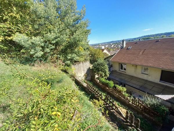 Immeuble de rapport Brive La Gaillarde 176 m2 - 2 appartements T4 de 90 m²- garage- jardin