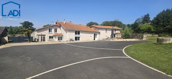 Coup de coeur à 5 min de ST MAIXENT, Maison familiale !!!, Saivres 79400
