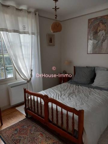 Maison à vendre 9 pièces de 220 m²