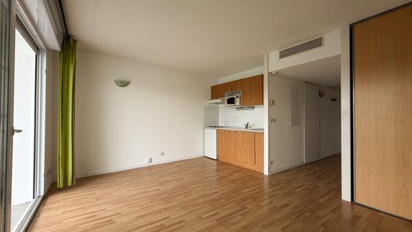 Appartement T2 avec garage et cave dans une résidence avec piscine