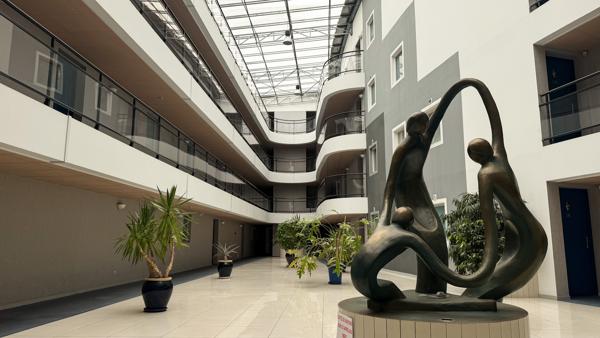 Appartement T2 avec garage et cave dans une résidence avec piscine