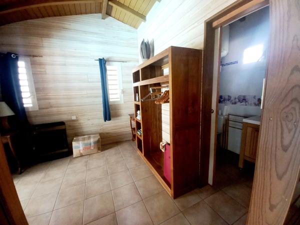 Villa F4 et dépendances, piscine, à vendre la jaille BAIE MAHAULT (971)