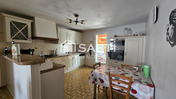 154m² ,prestation haute gamme ,PAC terrain arboré