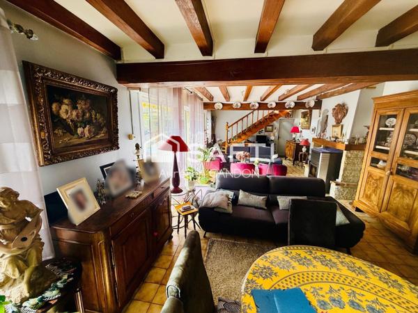 Maison 9 pièces avec piscine