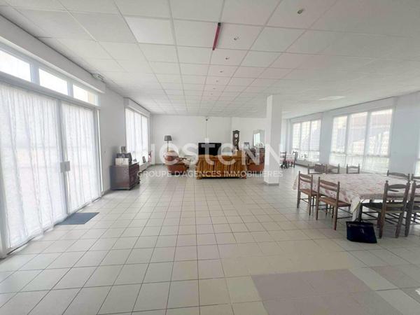 Immeuble Chars 10 pièce(s) 340 m2