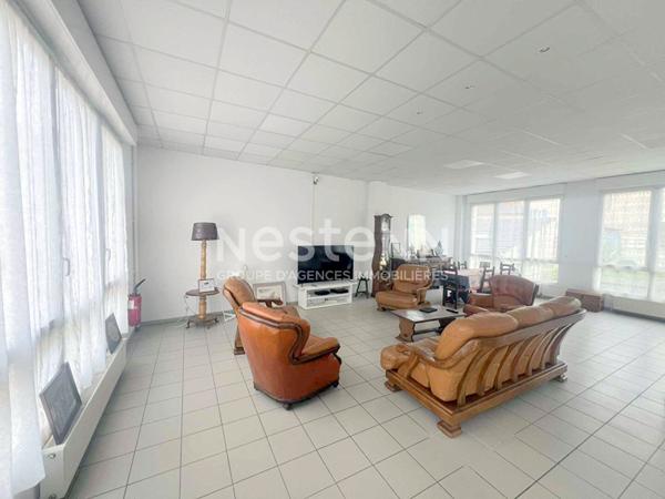 Immeuble Chars 10 pièce(s) 340 m2