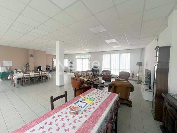 Immeuble Chars 10 pièce(s) 340 m2