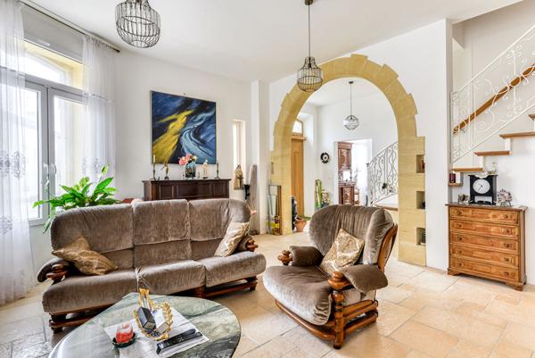 Propriété d'Exception, Château restauré