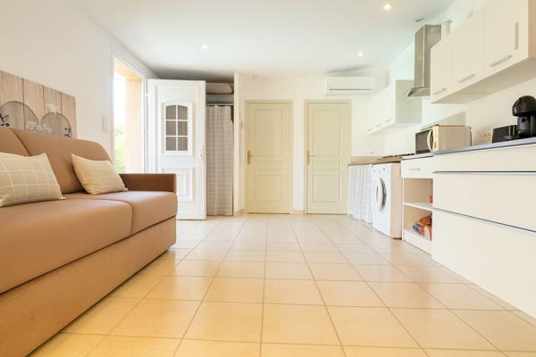 Ste lucie de porto vecchio (20144) Maison avec piscine et T1 bis indépendant à Pinarello