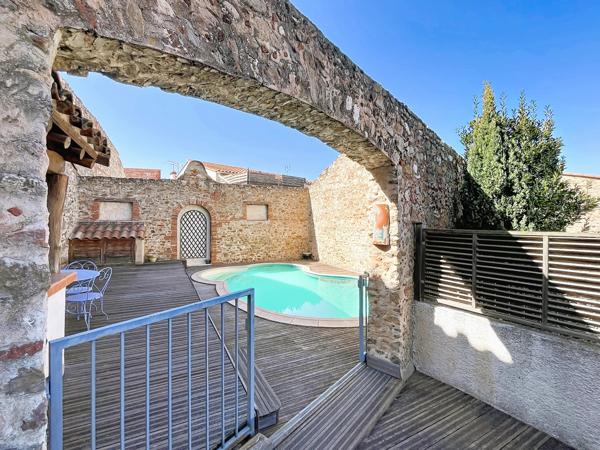 SPACIEUSE MAISON AVEC GARAGE + PISCINE, FOURQUES