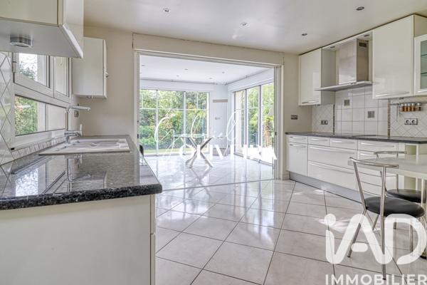 Maison à vendre 7 pièces 229 m² Montmorency