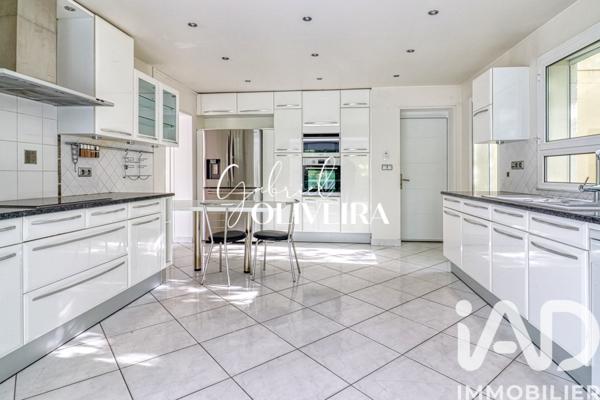 Maison à vendre 7 pièces 229 m² Montmorency