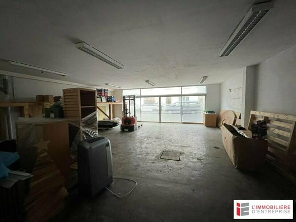 Local commercial de 420m2 à LORIENT