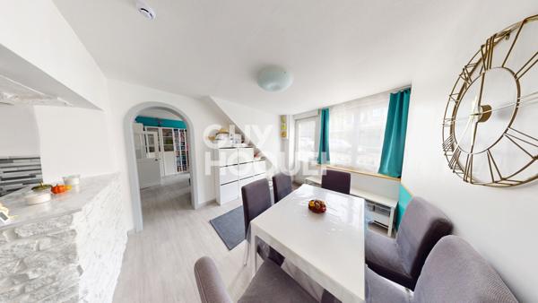 Maison de bourg de 117m² au cœur de Vassy