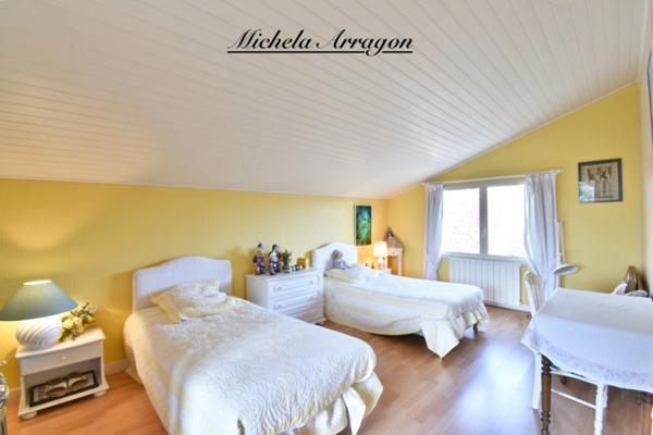 Une maison lumineuse avec piscine et jardin, à vivre pleinement au cœur de Villeneuve-sur-Lot