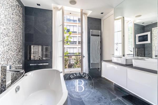 Paris 8ème, Appartement 4 Chambres -  169 m² à vendre