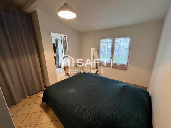 2 maisons (130 m2 + 35 m2) à 4 min à pied du RER E