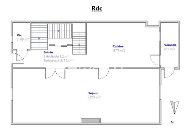 2 maisons (130 m2 + 35 m2) à 4 min à pied du RER E