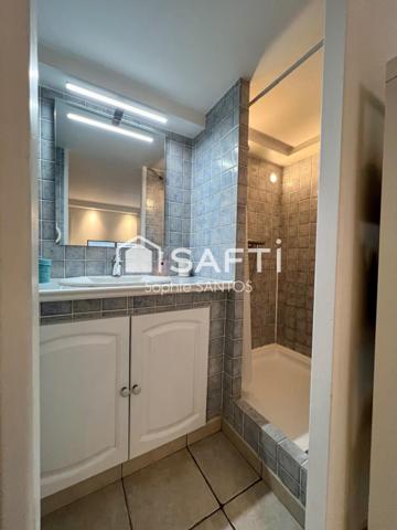 2 maisons (130 m2 + 35 m2) à 4 min à pied du RER E