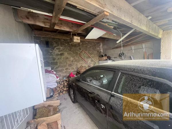 Vente                                                      Maison
                        
                                         65 m2                     à Peyre-en-Aubrac