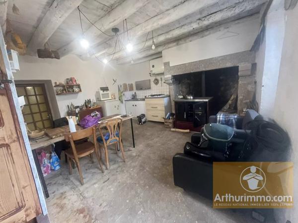 Vente                                                      Maison
                        
                                         65 m2                     à Peyre-en-Aubrac