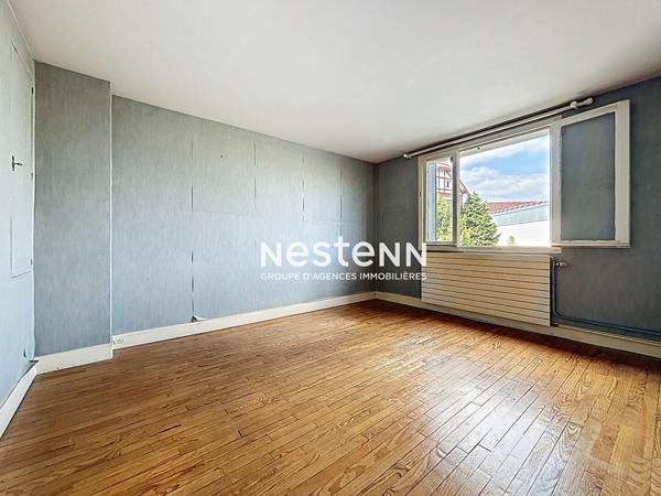 ISSY LES MOULINEAUX - Maison 9 pièces avec 5 chambres jardin piscine