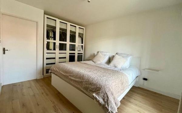 Appartement à vendre    3 pièces • 64 m2 Marseille 9