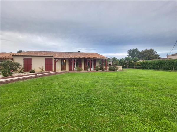 Maison à vendre |  Saint-Martin-Petit |  7 pièces | 160 m²