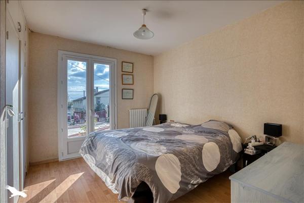 Maison à vendre |  Saint-Martin-Petit |  7 pièces | 160 m²