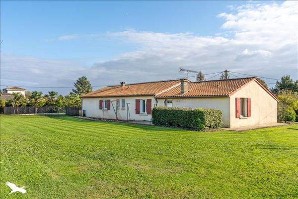 Maison à vendre |  Saint-Martin-Petit |  7 pièces | 160 m²