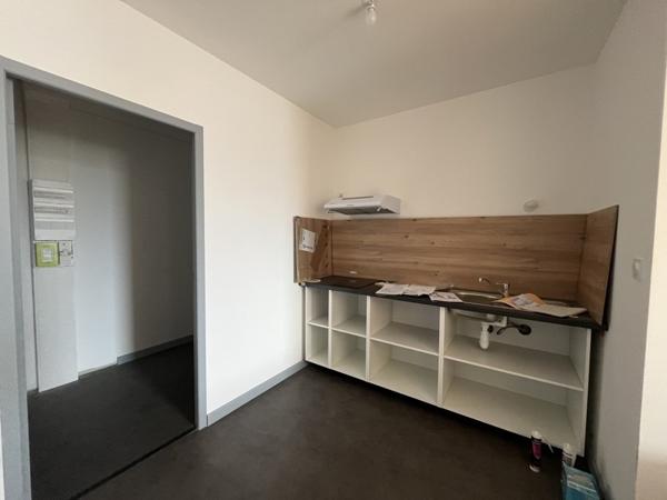 Appartement à louer 690 € CC St-Astier 3 p 66 m² DPE C