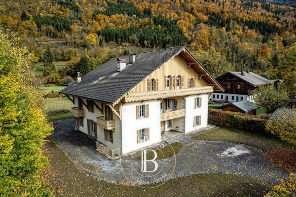 Samoëns, Maison  594 m² à vendre