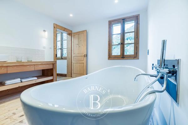 Samoëns, Maison  594 m² à vendre
