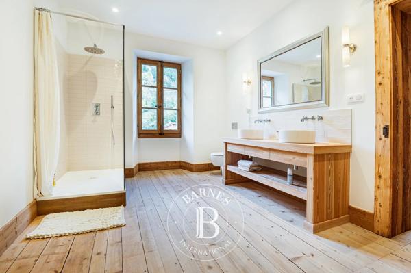 Samoëns, Maison  594 m² à vendre