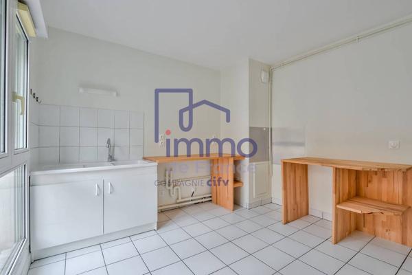 SAXE GAMBETTA ! T5 + GARAGE DOUBLE