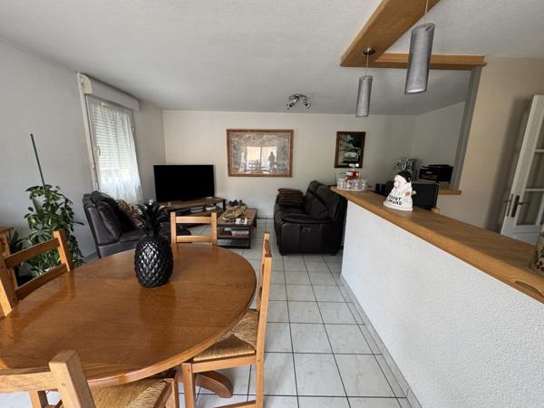 CLUSES - Appartement T3 loué - 65,76 m2 + cave + garage + pl