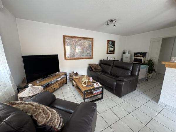 CLUSES - Appartement T3 loué - 65,76 m2 + cave + garage + pl