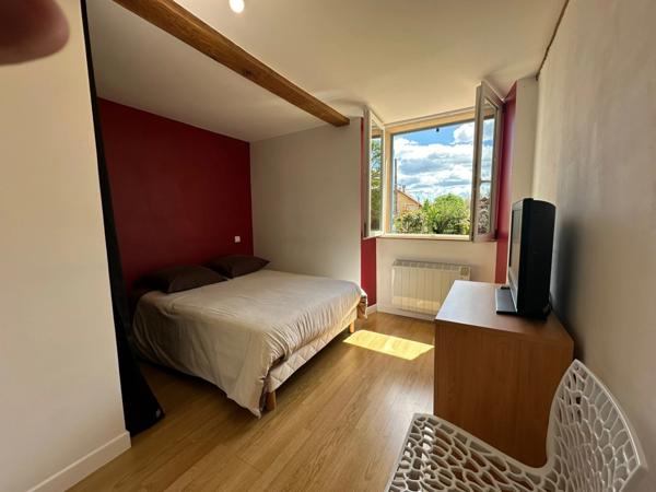 Dpt Hautes Pyrénées (65), à vendre maison P6 de 230 m² - Terrain de 5 500,00 m² - Plain pied - piscine intérieure