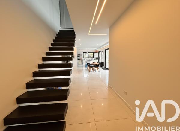 Maison à vendre 7 pièces 149 m² Saint-Erblon