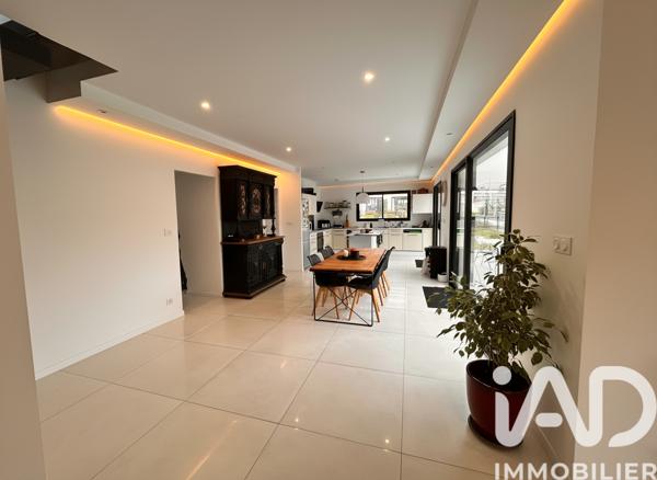Maison à vendre 7 pièces 149 m² Saint-Erblon