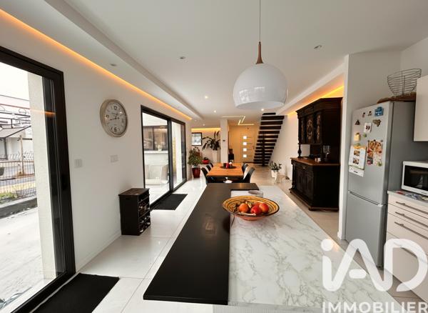 Maison à vendre 7 pièces 149 m² Saint-Erblon