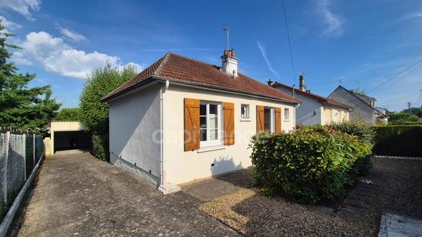 Maison individuelle à vendre 3 pièces ETAMPES (91) – Quartier Saint-Pierre – Terrain clos de 591 m² – Garage – Fort potentiel